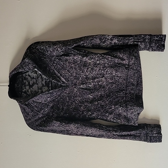 Lululemon Outrun The Elements Half Zip. Size 6. - Picture 3 of 9